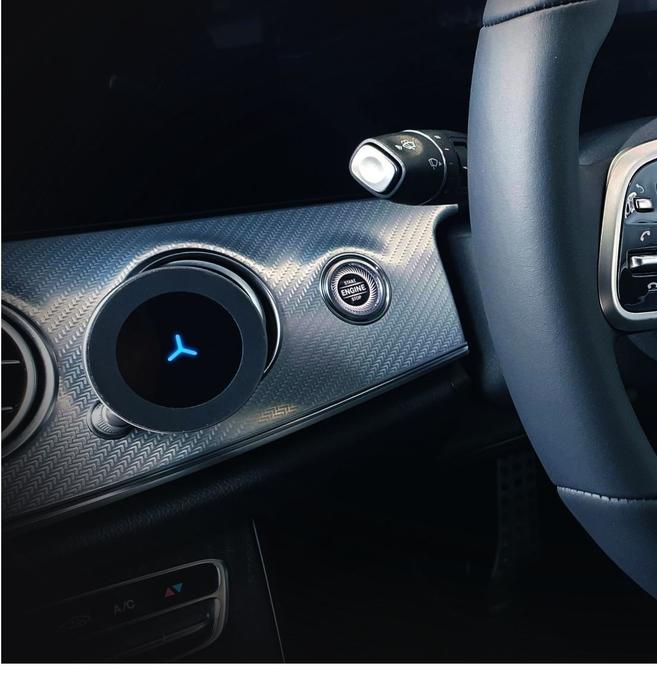 HOTSNAP™ Luxury Magnetic Wireless Car Charger - RAPBLUE